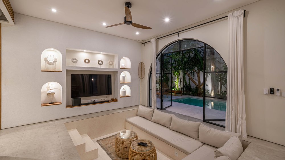Villa Unna - Sunken sala by the pool